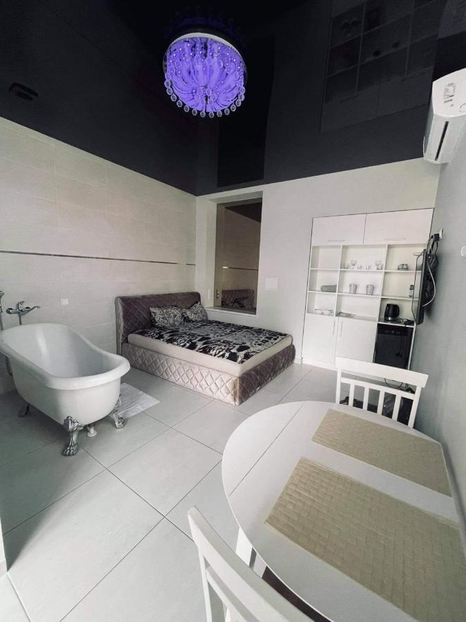 Romeo Vip Apartamentai Паневежис Екстер'єр фото